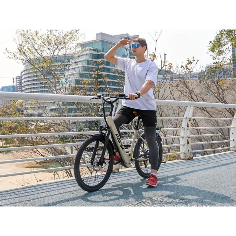 SU7 7-speed Electric Bicycle BN4748393